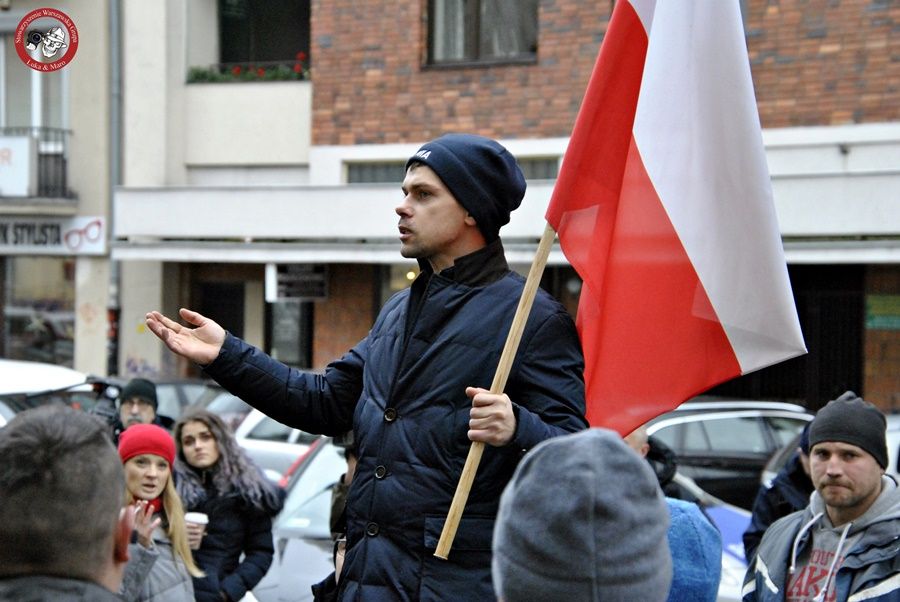 Rolnicy z Agrounii znowu na ulicach Warszawy. Policja siłą rozwiązała protest