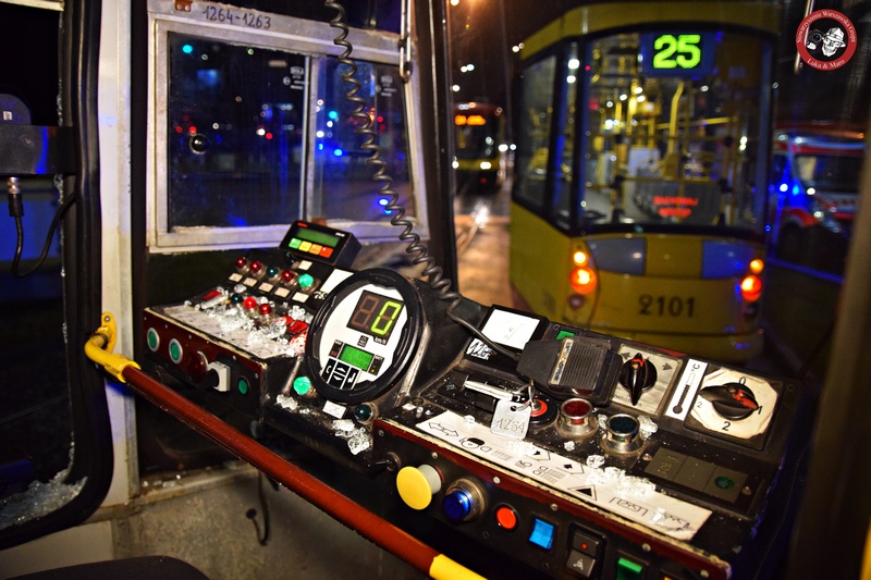 Trzy osoby ranne w zderzeniu tramwajów na rondzie Waszyngtona