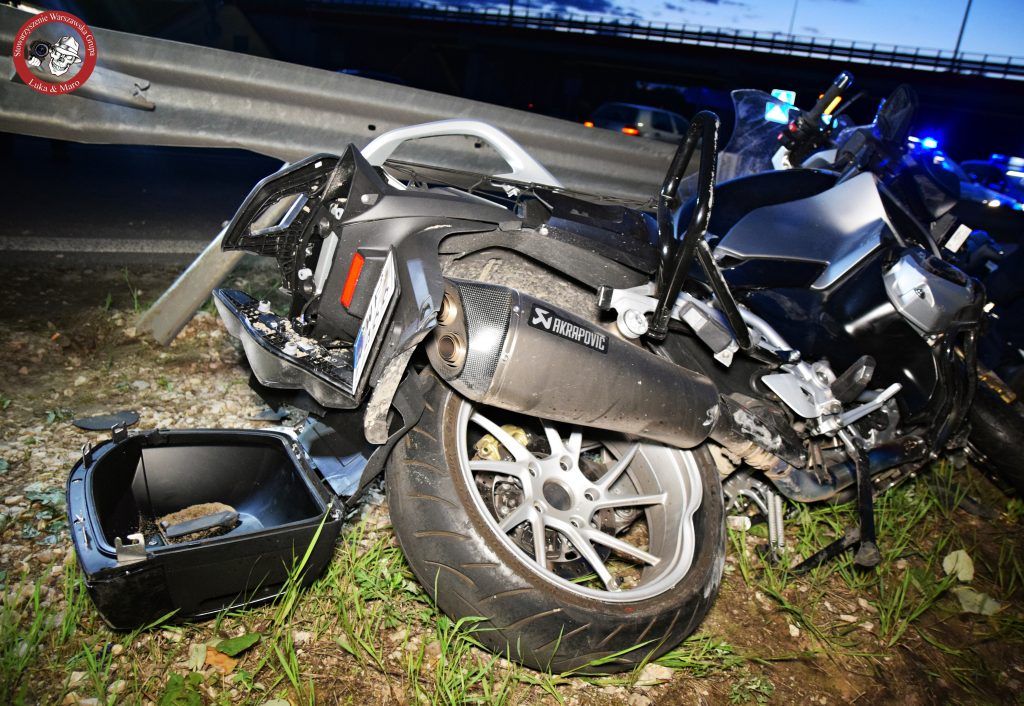 OKOLICA: Nieprzytomny motocyklista zabrany śmigłowcem do szpitala