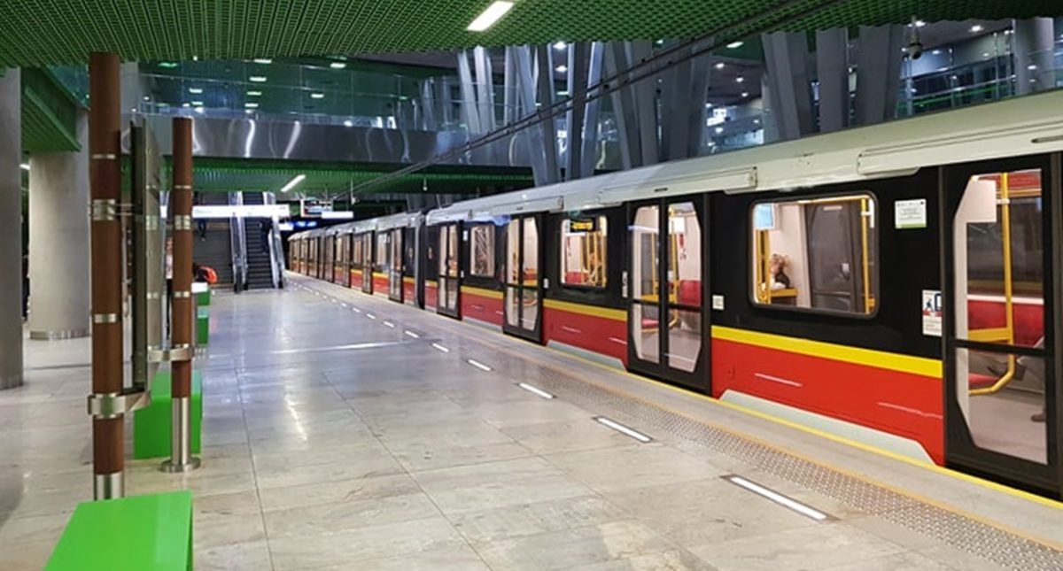 III linia metra - jest wstępny raport dla metra na Gocław