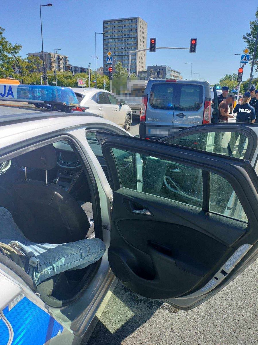 Policjanci z Targówka odzyskali skradzione auto i zatrzymali poszukiwanego