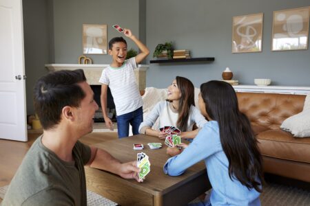 Odkryj świat gier Scrabble, Pictionary, UNO i Blokus na festiwalu WAWAgra! art spon Mattel