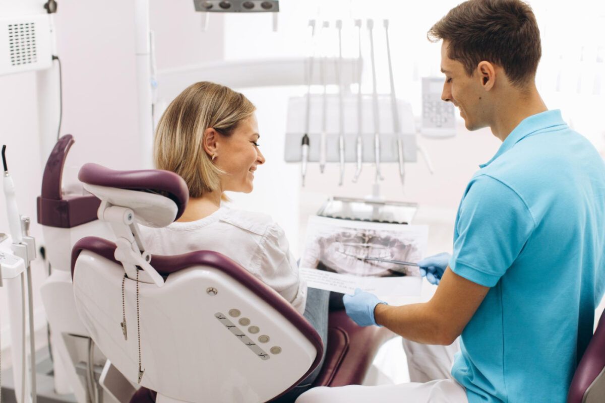 Dentysta dla całej rodziny w Warszawie Śródmieściu – wybierz najlepszego specjalistę