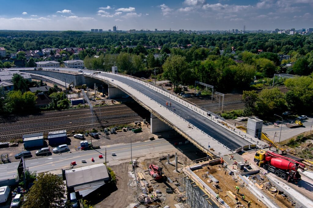 Wiadukt w Rembertowie z nową nawierzchnią. Wiadukt Chełmżyńska Fot SZRM Warszawa