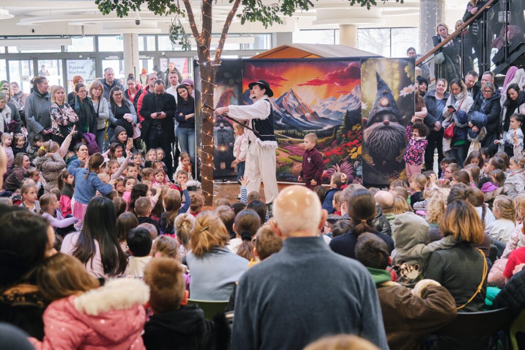 „Teatralne niedziele” w Forcie Wola; artykuł sponsorowany