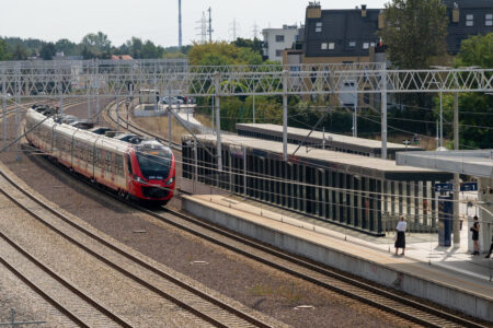 Wstrzymanie ruchu pociągów na linii otwockiej FOTO ZTM