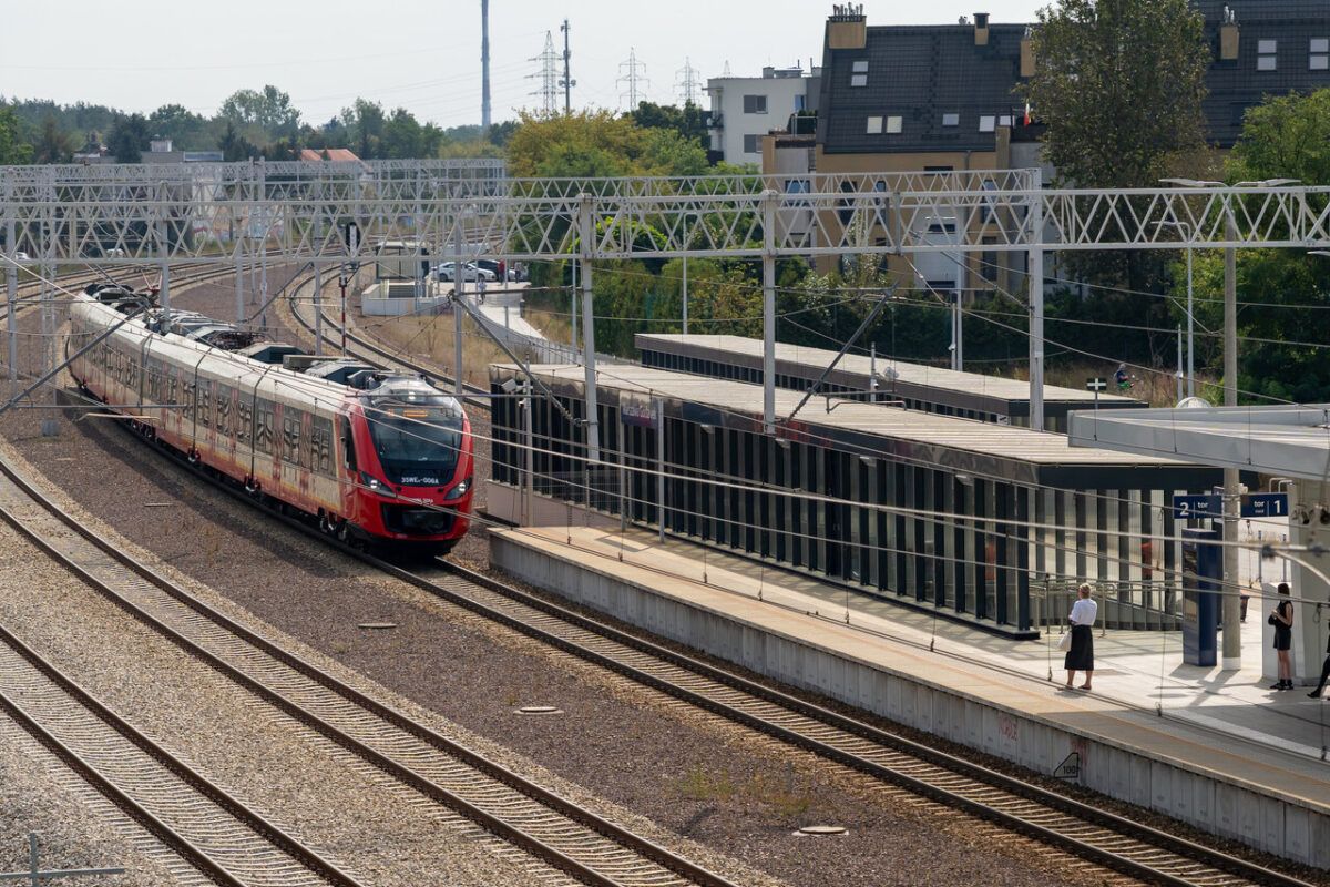 Wstrzymanie ruchu pociągów na linii otwockiej