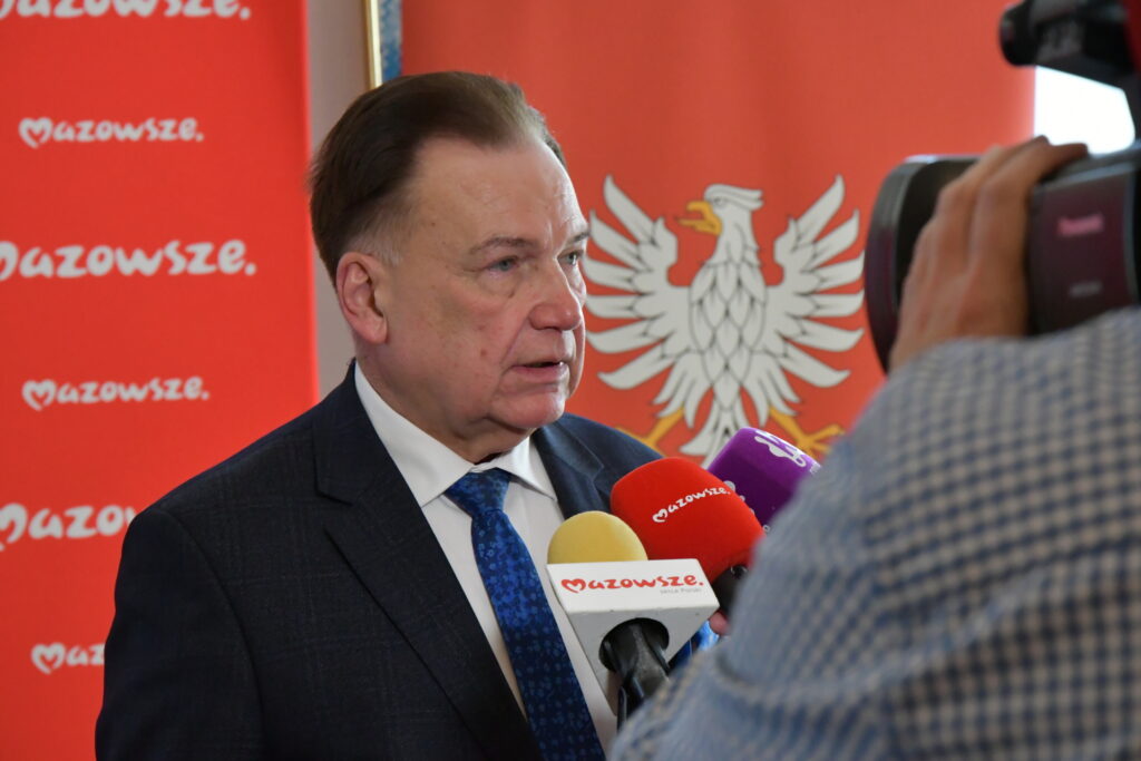 Młodzieżowe rady z Warszawy ze wsparciem sejmiku. Marszałek Struzik. Foto mazovia