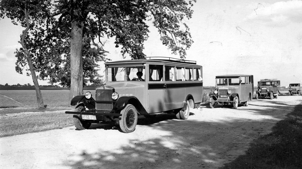 Ursus za posag 7 panien, samochody z Ursusa, lata 1921-1939, Foto: Narodowe Archiwum Cyfrowe